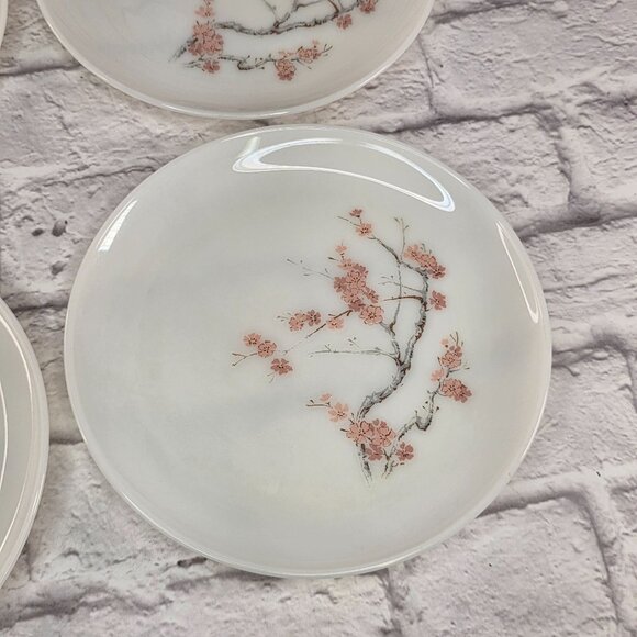 Vintage Pyrex Pink Dogwood Family Flair Flower Blossom Dinner Plates Set of 4 - Picture 2 of 7